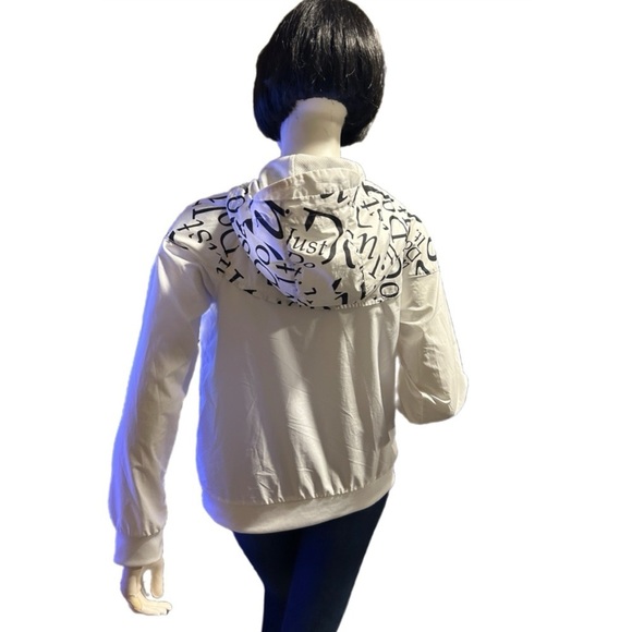 Nike "Just Do It" Black& White Windbreaker Zip Jacket, Youth XL / Women's Small - Picture 6 of 6